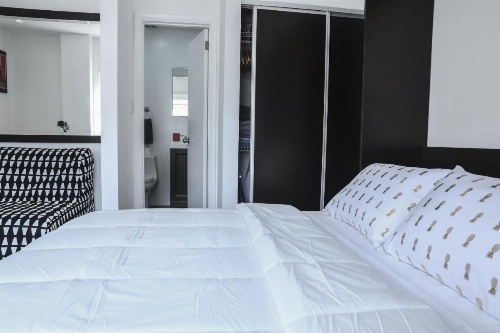 Olsen On the Beach image 18